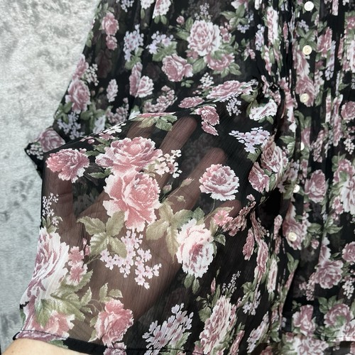 Blusa Top Chelsea & Theodore Mujer 2X Negra Floral Botón 3/4 SL Simi Transparente - Imagen 4 de 12