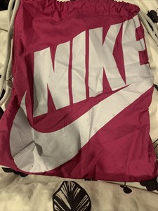 nike drawstring bag womens