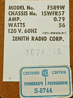 レイミア　　中古品 Vintage 1975 ZENITH ALLEGRO AM/FM STEREO RECORD PLAYER 8 TRACK