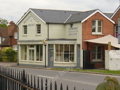 Photo 12x8 Woodstock of Ascot ''Fine Furniture Specialist'' on Win c2010