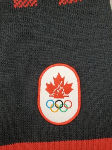 Hudson's Bay Canada Olympics Red Plaid Scarf - Picture 4 of 4