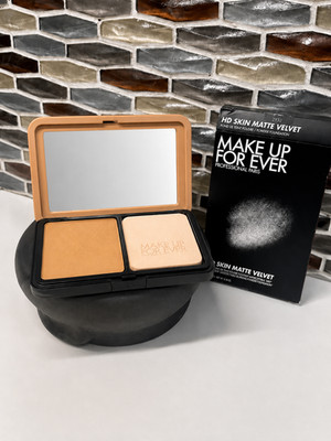 MAKE UP FOR EVER HD Skin Matte Velvet Powder Foundation 2Y32 New in Box