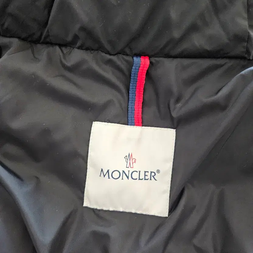 Moncler Women's Down Jacket - Aphrodite Black, Size 1 thumbnail 3
