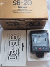 Original Nikon SB-20 Speedlight Flash in Excellent Condition Manual