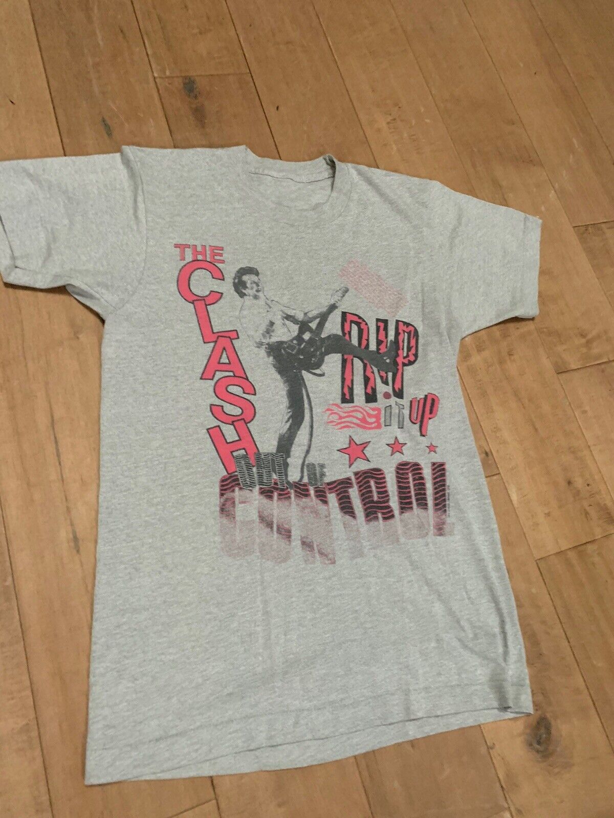Vintage 1984 The Clash Rip It Up Tour Tshirt - image 2