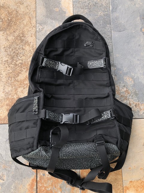 nike sb shuttle bag