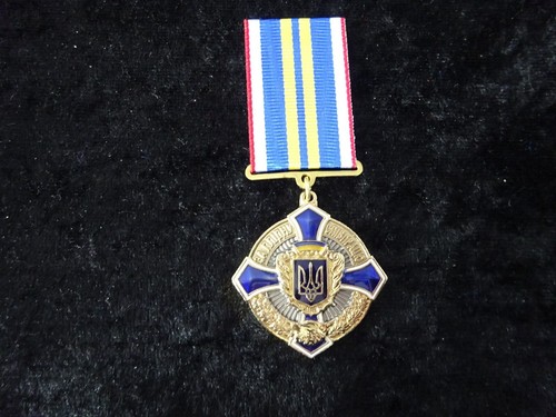 Ukraine: Armee Orden Urkunde für Zusammenarbeit für Ausländer mit Bandspange De. - Picture 6 of 15