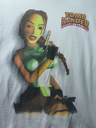 Tomb Raider Lara Croft Video Game XL T-Shirt
