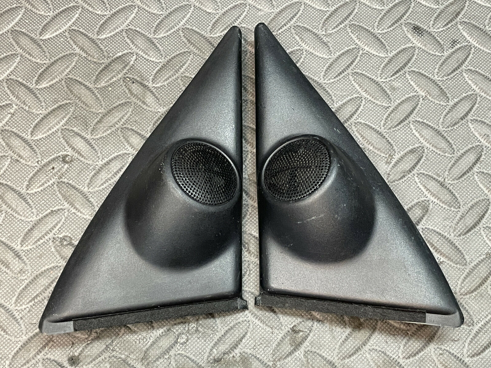Toyota 4Runner Tacoma Pickup Truck OFFicial Colorado Springs Mall TWEETER COVER PANEL Door CAP