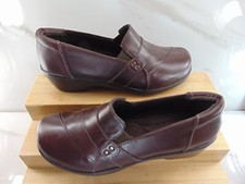 Clarks womens BROWN leather SLIP ON LOAFER 6.5 M - GREAT CONDITION RARE STYLE