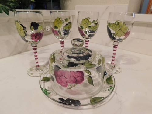 CLOSE-OUT NEW Home Essentials Vintage Grapes Glass Cheese Dome & Wine Set - 第 1/8 張圖片