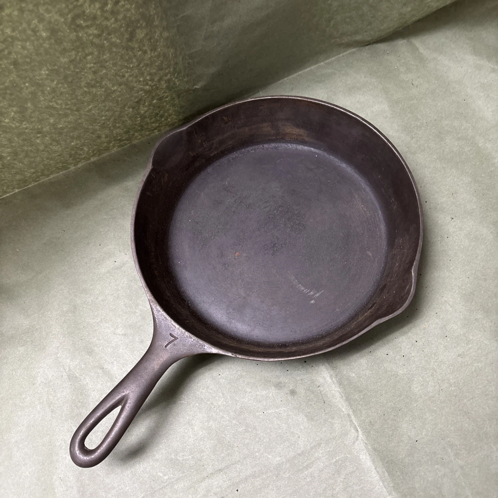 Vintage Wagner Ware #7 Cast Iron Skillet 9.5" Sidney O Made In USA Pattern 161