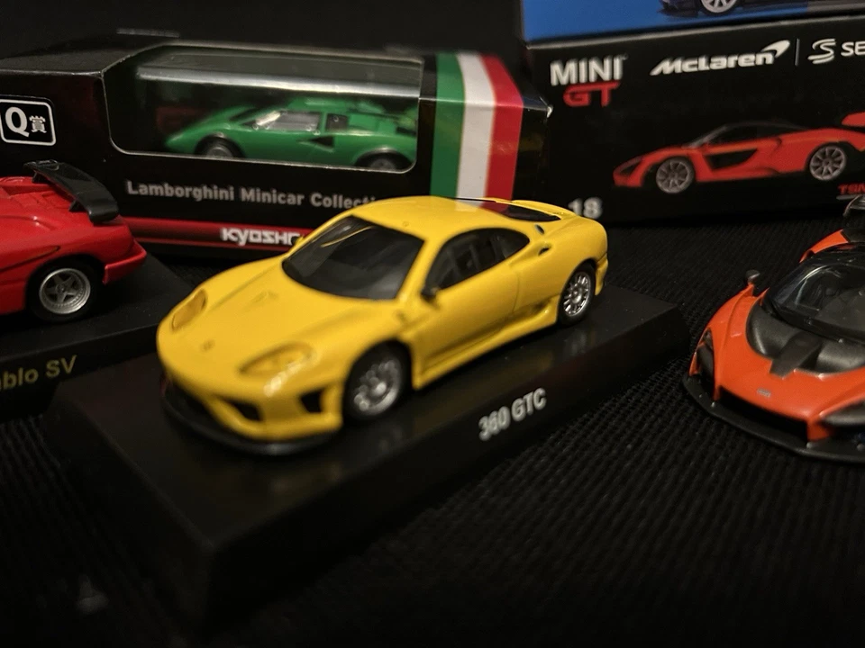 Lote 1/64 Ferrari Lamborghini Pagani Foto 3 de 4