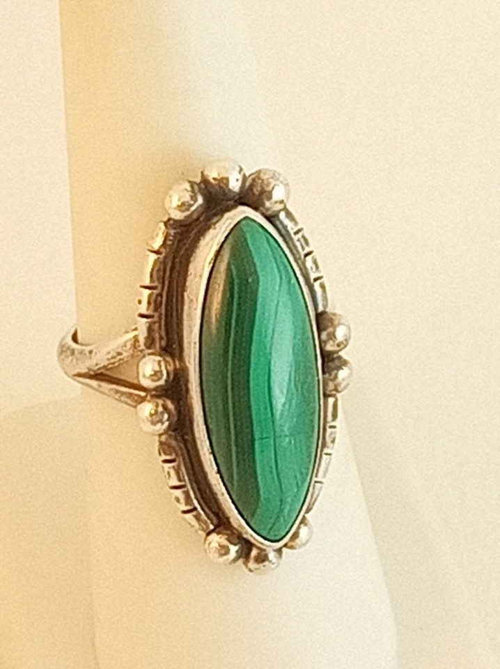 Vintage Navajo artisan handcrafted malachite sterling silver ring Nakai sz 7.5