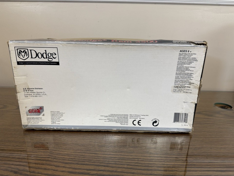 Miniature Dodge Ram 3500 V10 Dually 1995 – échelle 1/18 ANSON – Rouge Et Noir