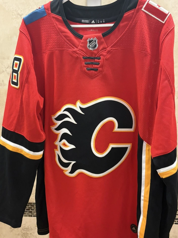 Camiseta Adidas Jaromir Jagr Calgary Flames con etiquetas talla 52 Foto 2 de 4
