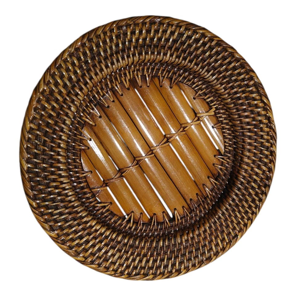Vtg Woven Wicker Rattan Charger Plate Placemat Bamboo Plate Holder - Image 2 of 4