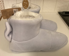 Women  s Bootie Slipper Size 8