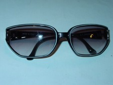 SUNGLASSES VINTAGE 1980's RETRO NEW WAVE SUMMER TIME GROOVE -Plastic Frame B-3