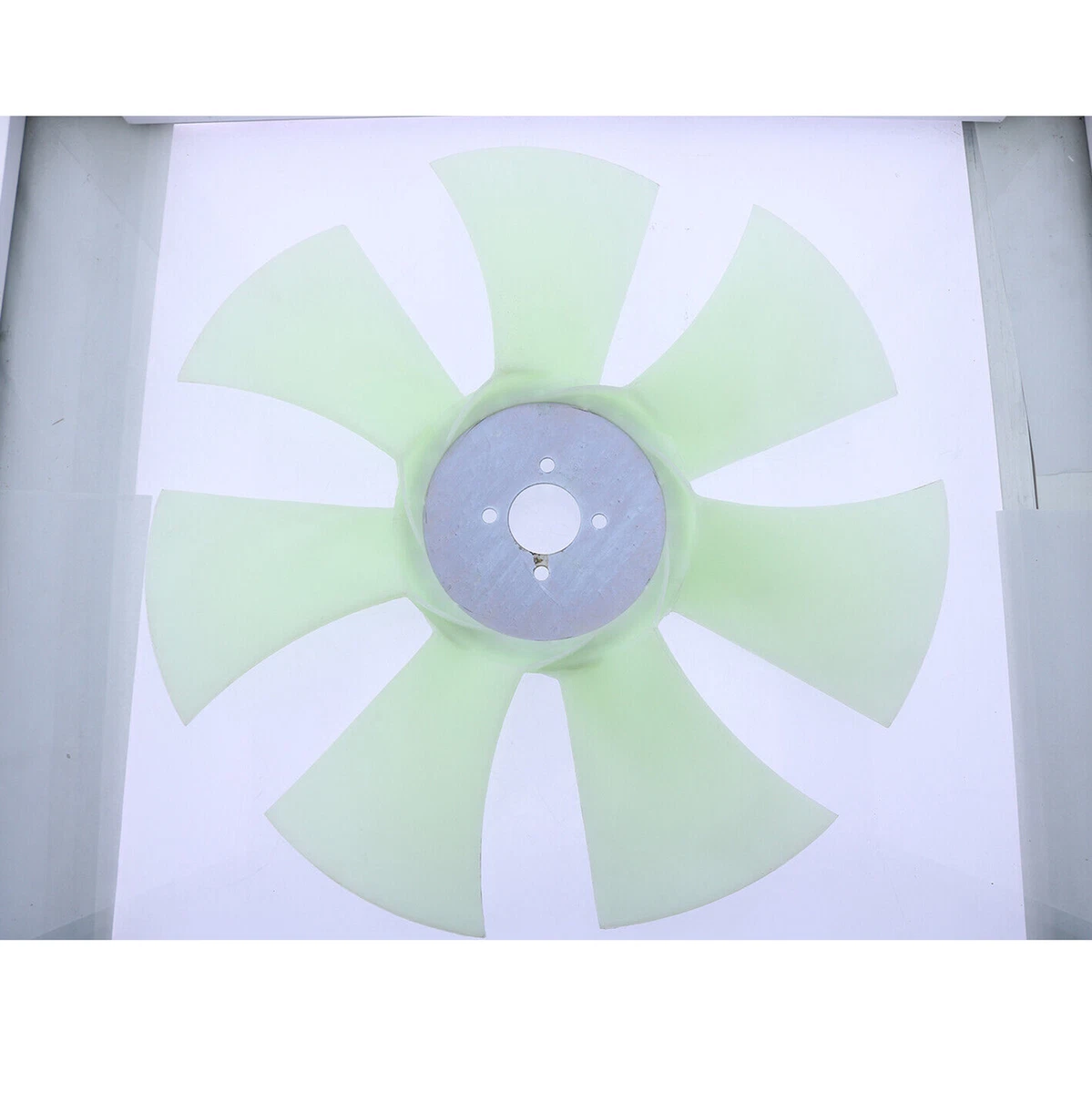 Fan Blade 2485C546 For Perkins Engine 1104D-44 1104D-E44T 1104C-44 