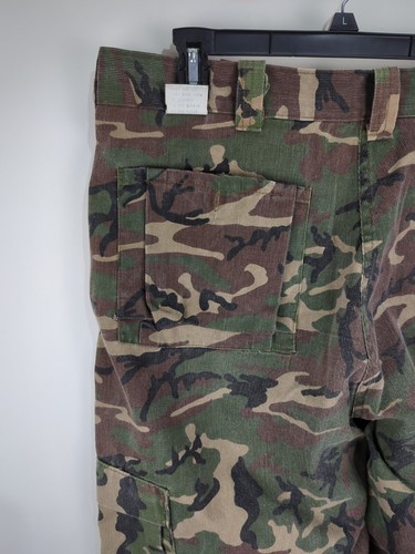 Vintage Camouflage Mens Cargo Pants Pockets 40x32 Outdoor Hunting Woodland - Picture 16 of 20