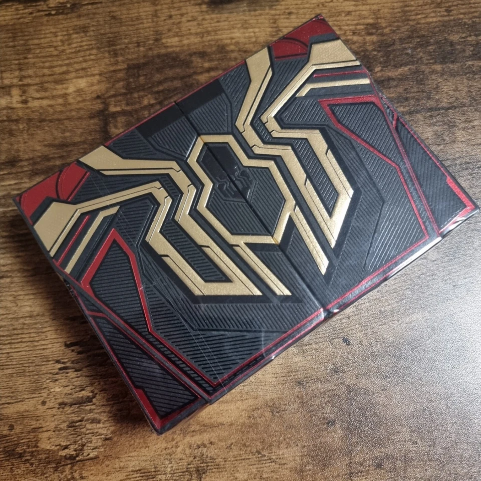Spider-Man : No Way Home Cartes À Jouer Rouges Dorées Mafia LED Avengers Deck - Photo 3/4