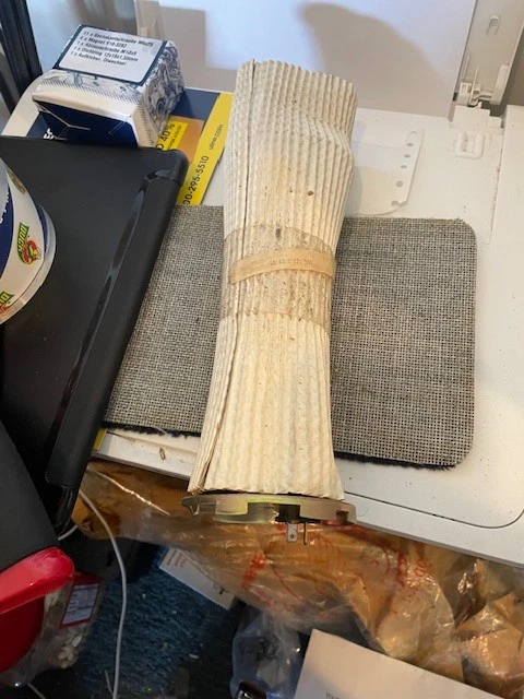 Unidad transmisora tanque combustible BMW 320i 16 12 1 121 500 E21 Foto 3 de 3