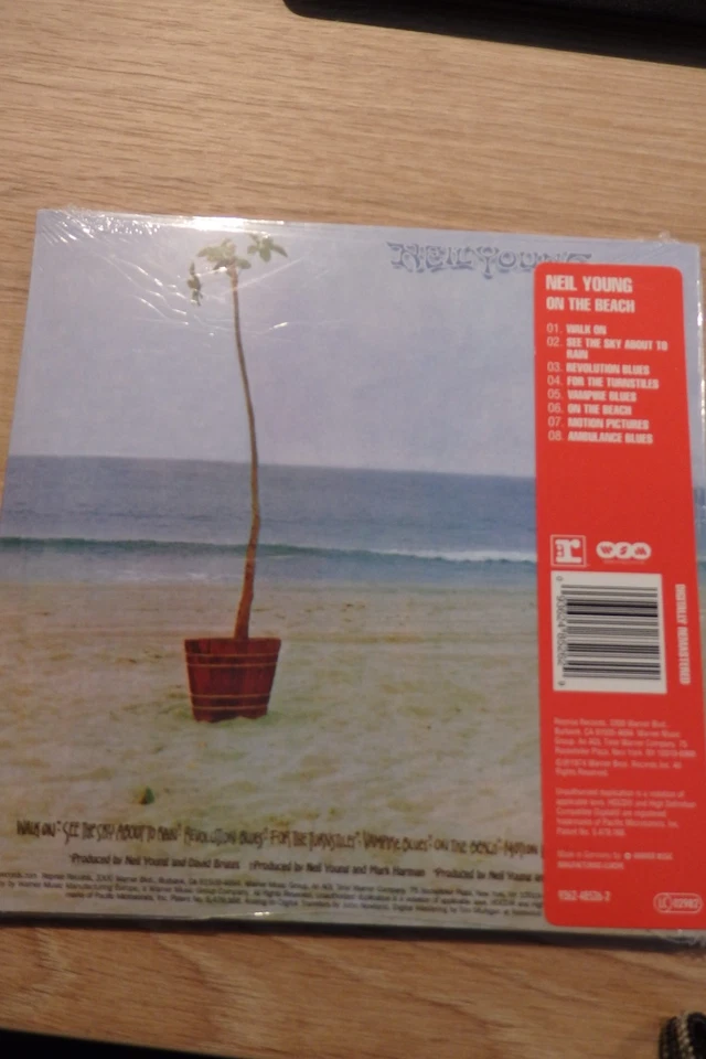 NEIL YOUNG - On The Beach - Remast. HDCD im Mini-LP-Sleeve - Reprise - 8 Tracks - Bild 2 von 2