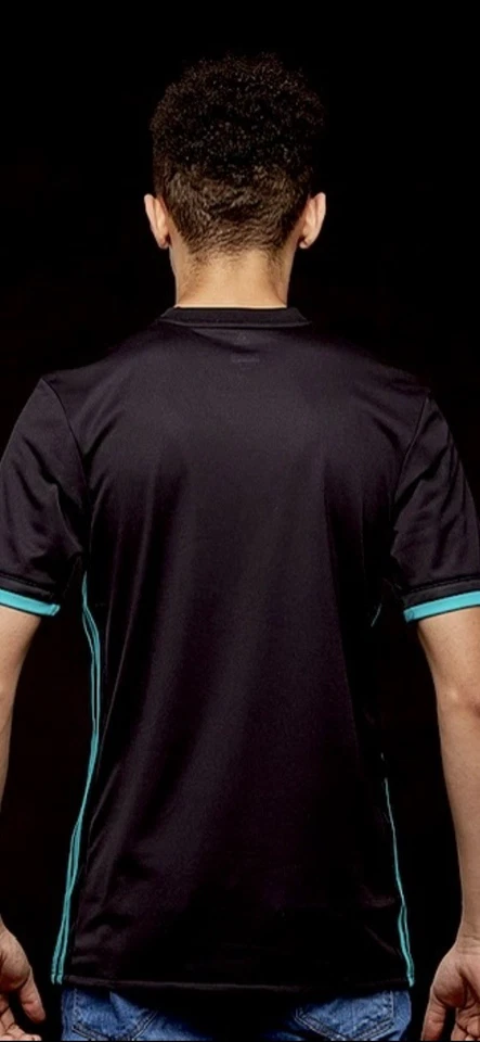 Camiseta de futebol masculina Real Madrid XL Adidas 2018 *AUTÊNTICA • NOVA COM ETIQUETAS!!! - Imagem 3 de 4