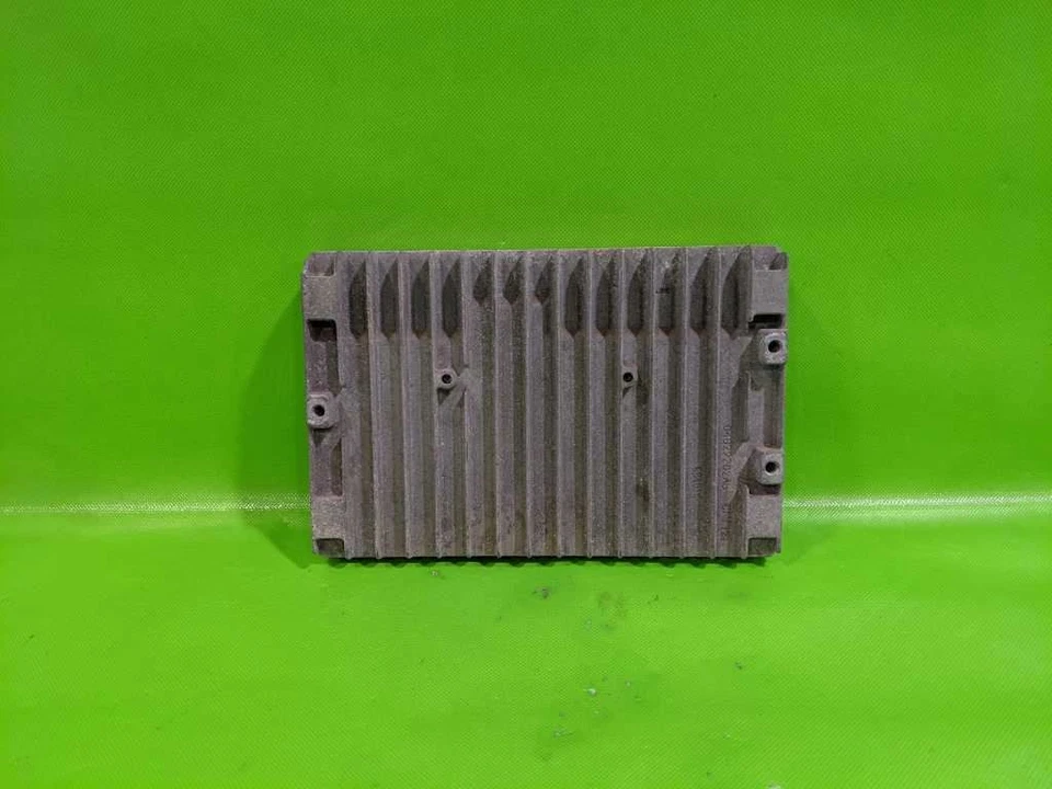 04 MÓDULO DE CONTROL MOTOR CARAVANA 3.3L ECM OEM 4222-15 Foto 2 de 3