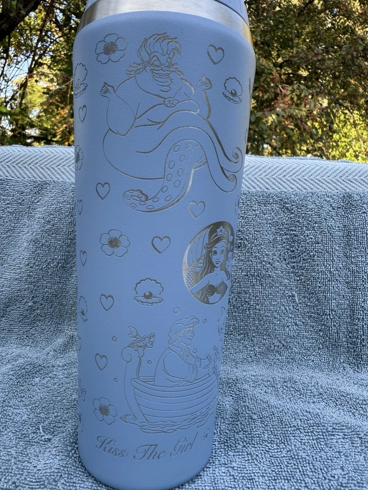 Vaso de fusión de maná grabado personalizado 32 oz: La Sirenita Foto 3 de 4