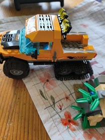 LEGO Mission with the Jungle Half Track Vehicle - 60159 City Jungle Lego Set