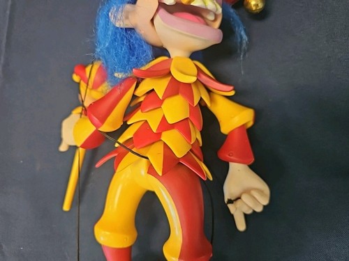 Dexter The Jester Marionette designed by Daniel Oates 2001 for Bozart - Picture 3 of 6