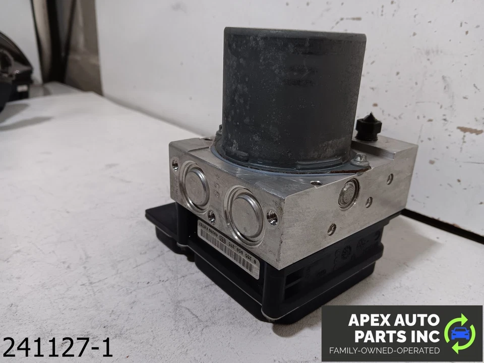 Módulo de bomba de freno antibloqueo ABS de 3,0 L BMW 530i 2004-2007 OEM 6769708 Foto 3 de 4