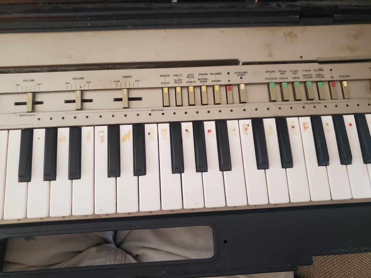 鍵盤楽器 YAMAHA PortaSaund PC-100 Yamaha PortaSound PC-100 keyboard & case power supply