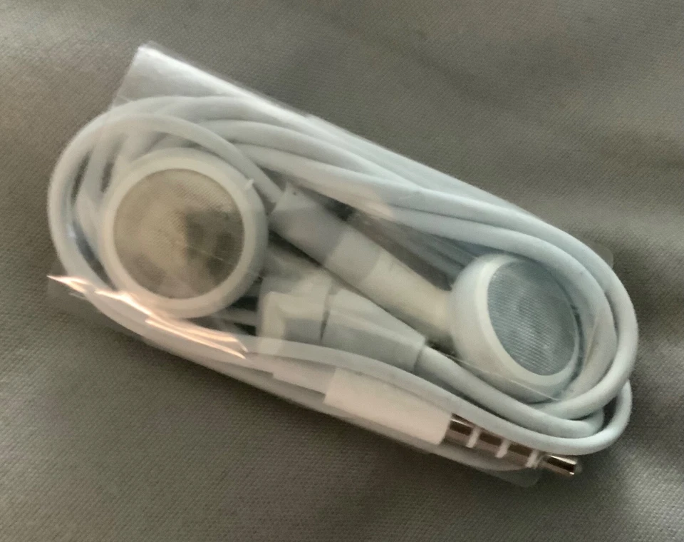 for Apple iPod Shuffle 3rd Generation ref./835A/Z4/Z5/Z6 - Image 2 of 4