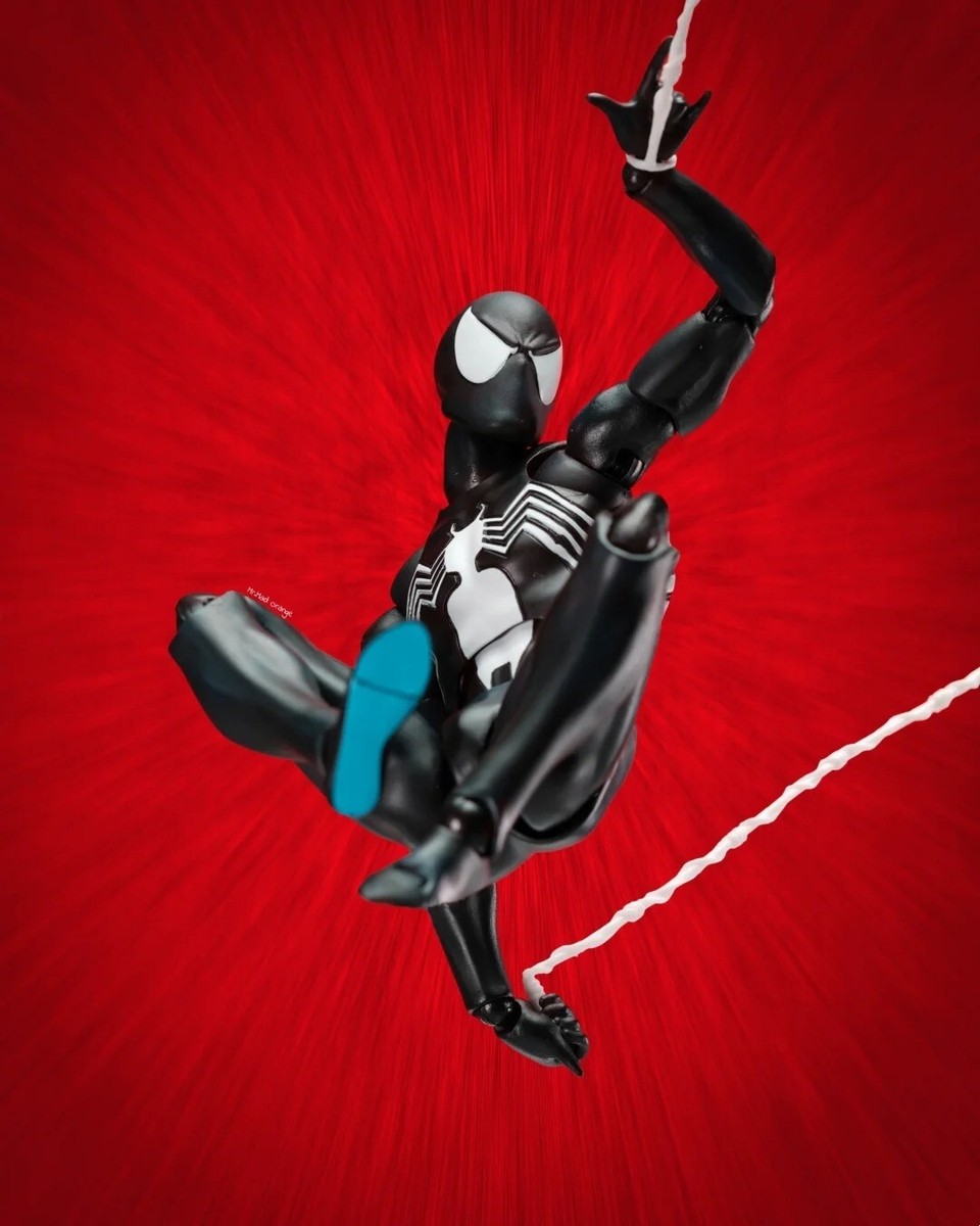 NEW CT Toys Mafex NO.147 Spider-Man Black Costume Comic Ver. 6