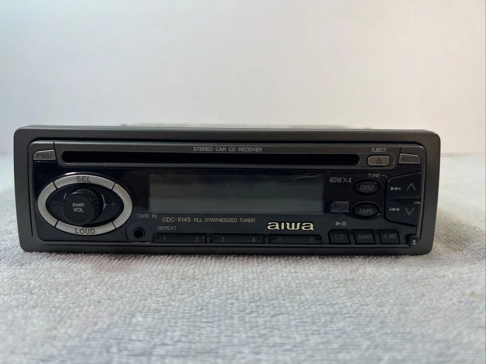 Receptor de CD para automóvil AIWA CDC-X145 Foto 2 de 4