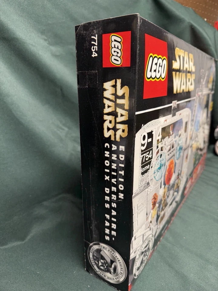 LEGO Star Wars 7754 HOME ONE MON CALAMARI STAR CRUISER New Sealed And Retired - Image 3 of 4