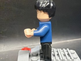 LEGO hp087 Harry Potter Dark Blue Open Jacket Stripe 4840 4866 10217 Minifigure