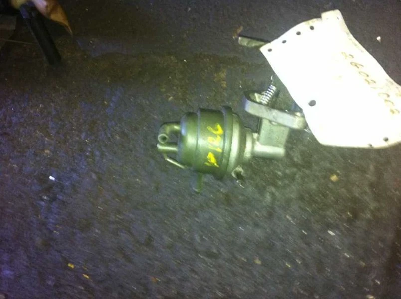 85 86 89 ISUZU I-MARK FUEL PUMP PUMP ONLY SOHC WITHOUT TURBO 1.5 LITER - Image 2 of 2