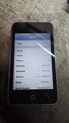 Apple iPod Touch 3rd Generation A1318 32GB Black and Silver Tested Works
