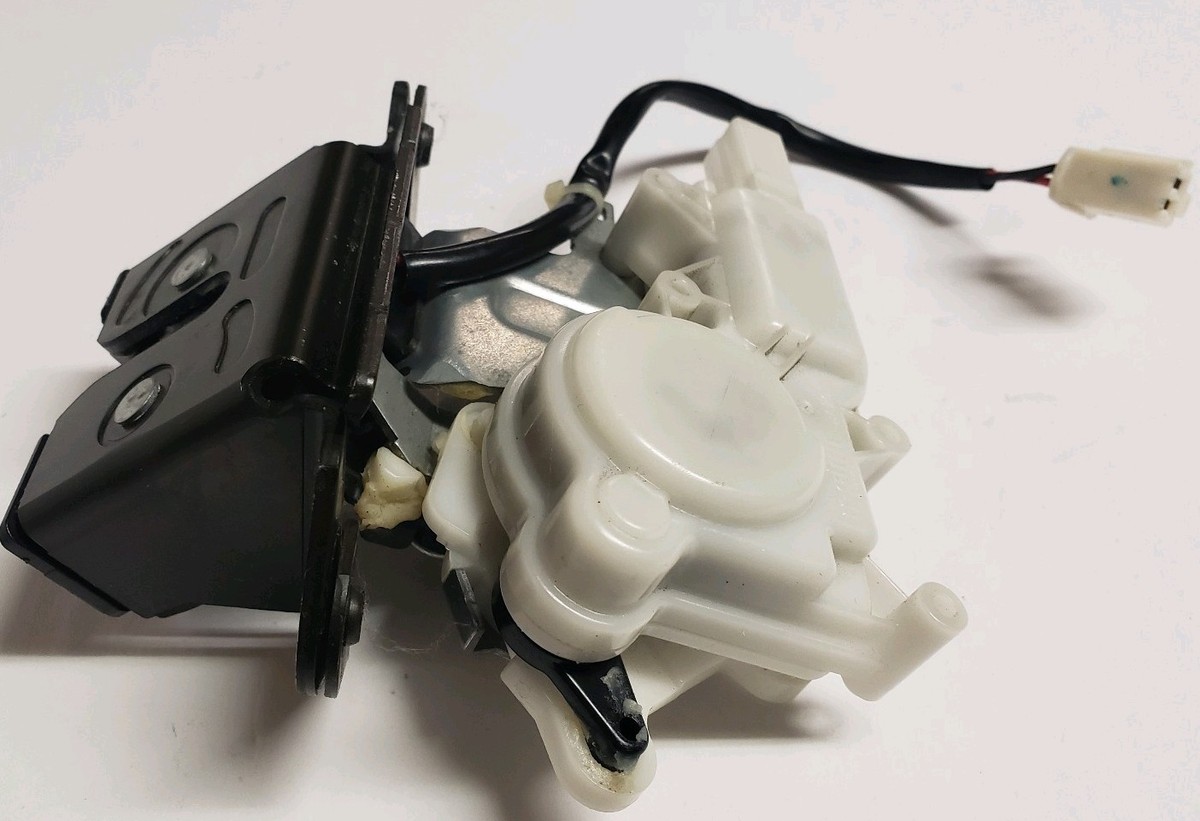 Mazda CX-7 2007-2012 Lift Gate Hatch Release Lock Latch Actuator