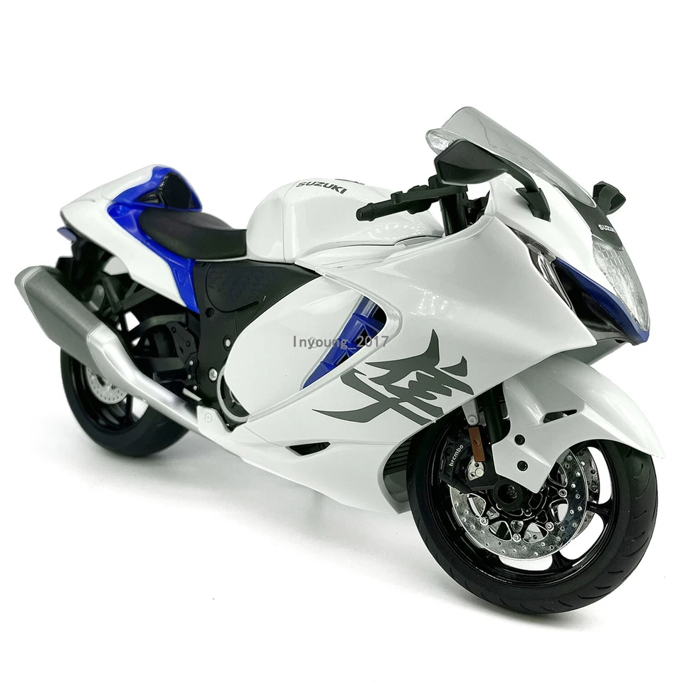 1:9 2023 Suzuki Hayabusa Motorcycle Model Diecast Toy Vehicle with Light White - Image 4 of 4