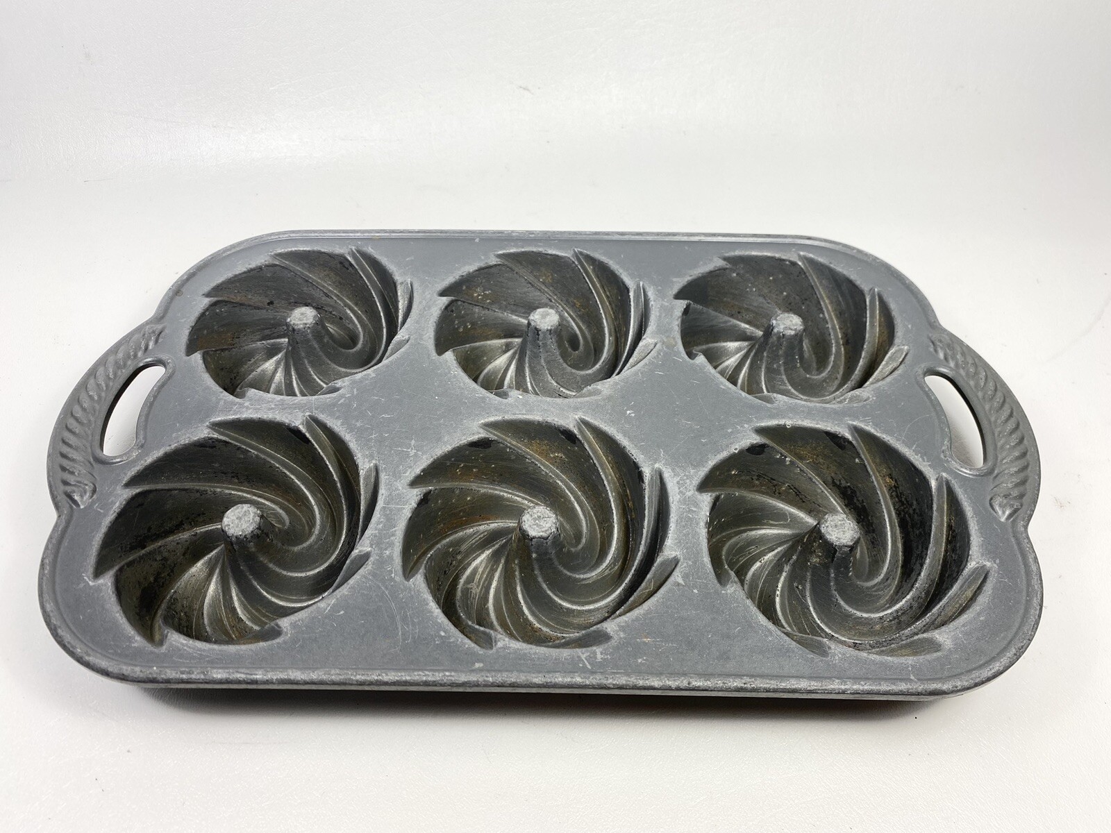 Nordic Wear Heritage Bundtlette Fancy Swirl Cake Pan eBay