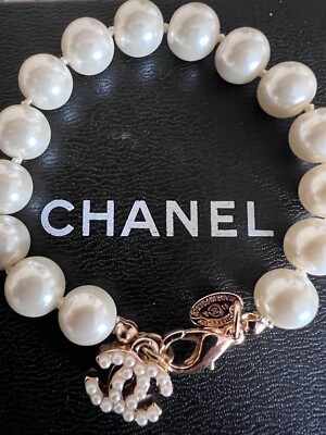 CHANEL vintage bracelet 新品未使用　ブレスレット CHANEL vintage bracelet 新品未使用 ブレスレット 中古・古着通販