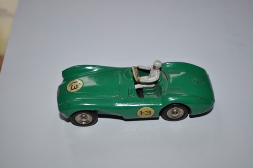 Aston Martin Dinky Toys Réf 506 - Échelle 1/43 - Collection - Très Bel état