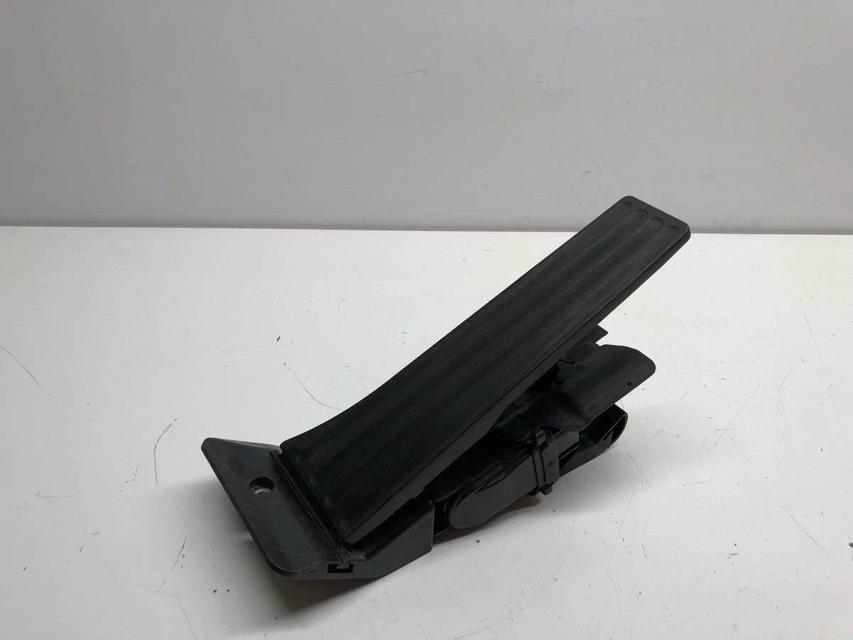 BMW 3 F30 320 D Gaspedal 6853176 2.0 Diesel 135kw 2014 10832598  