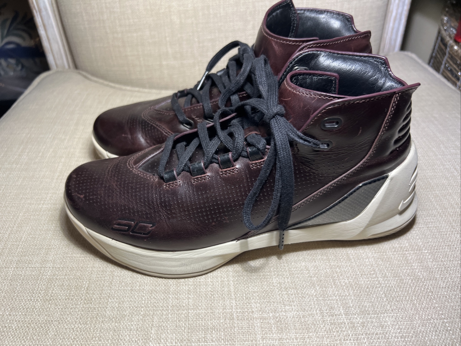 Under Armour UA Curry LUX Lmtd Edition Oxblood Leather