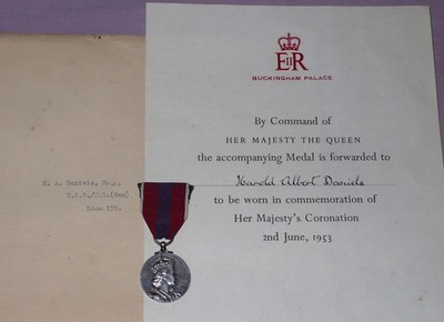 1953 OFFIZIELLE QUEEN ELIZABETH II KRÖNUNGSMEDAILLE AN SEKRETÄRIN GPO + ZERTIFIKAT